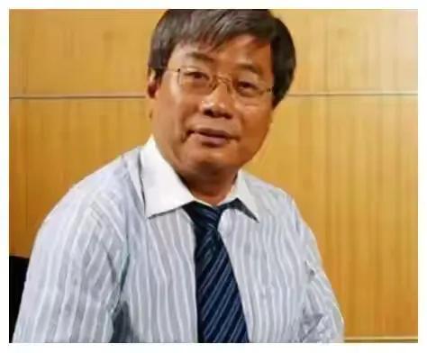 12年前，鑑寶專家劉巖用17萬騙得乾隆真跡，轉手賣了8000萬