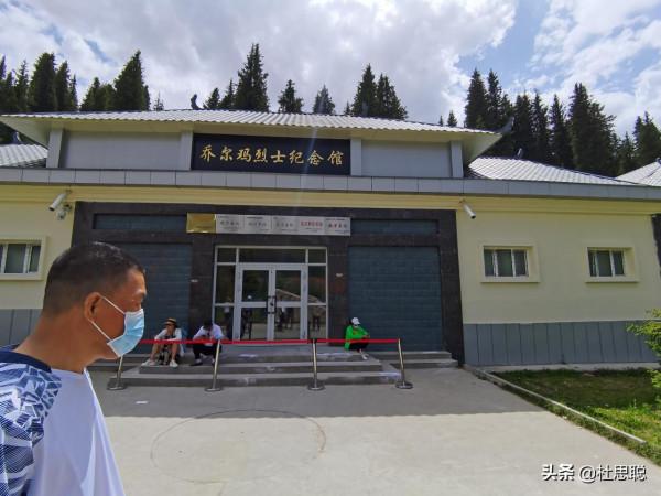 漢EV自駕新疆獨庫公路，探訪獨庫公路烈士陵園，致敬築路人