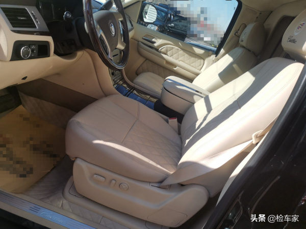 錢多燒得慌？當年新車136萬的凱迪拉克凱雷德如今還值多少錢