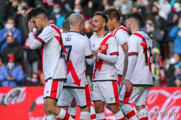 63人感染！西甲拉響警報：11隊中招，巴薩2例，大黑馬12例