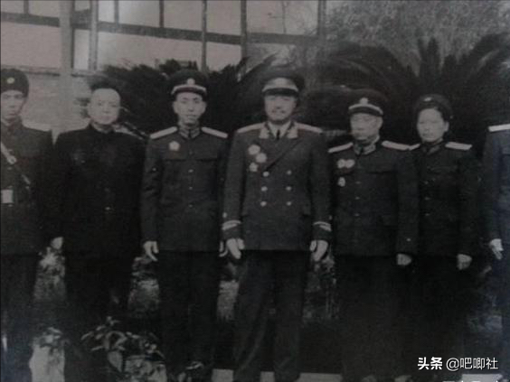 他當過三個大軍區政委,調京入職感覺不適應,對楊尚昆說只幹一年 他當過三個大軍區政委,調京入職感覺不適應,對楊尚昆說只幹一年