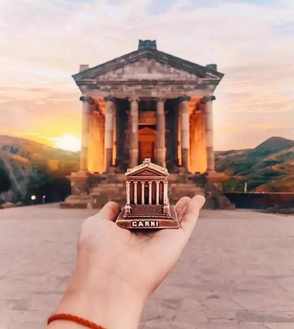 上帝說要有光,於是有了光,有了亞美尼亞 上帝說要有光,於是有了光,有了亞美尼亞