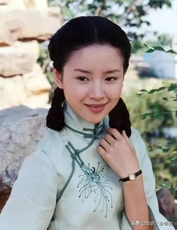 只有看了年輕時候的董潔，才知道她的顏值為什麼不輸劉亦菲