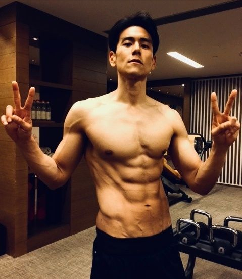 10位中年男星“禿頂”大賞:沙溢、聶遠頭頂稀疏,最意外是彭于晏 10位中年男星“禿頂”大賞:沙溢、聶遠頭頂稀疏,最意外是彭于晏