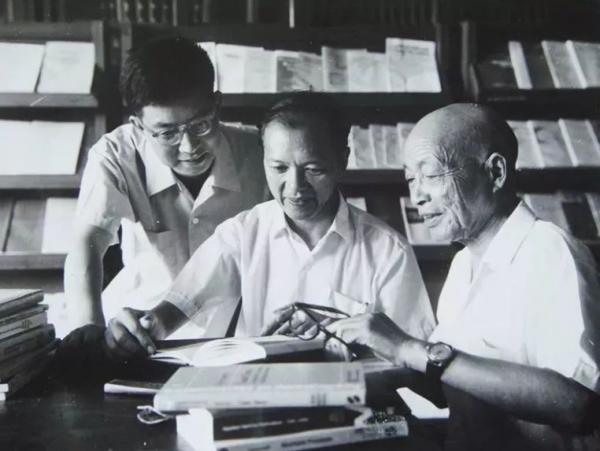 蘇步青：異國千金嫁給他，幾十年未添新衣，相伴60多年愛情彌堅