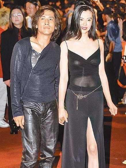 齊秦、王傑跌下神壇:長江後浪推前浪,歌壇容不下“過氣天王”? 齊秦、王傑跌下神壇:長江後浪推前浪,歌壇容不下“過氣天王”?