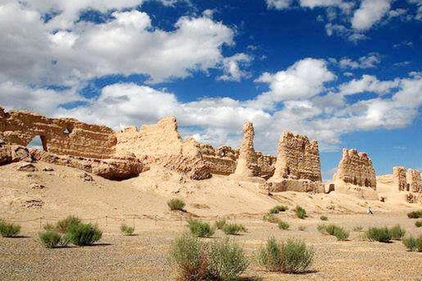 唐朝一位低調的詩人，正史中都沒有記載，寫的六首詩全是千古名篇
