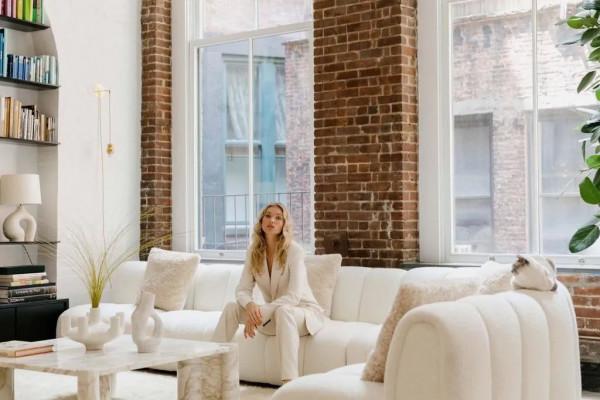 世界的好室｜精緻軟裝和藝術品，這是維密超模的家