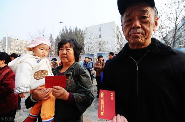 去年16省已上調城鄉居民養老金，剩下的15省今年可能會上漲嗎？