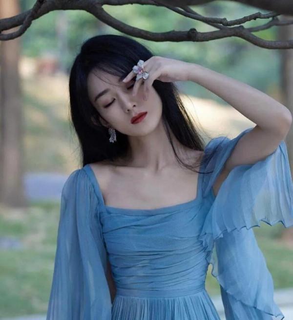 「趙麗穎」只要在乎我的人懂我就好了 別人怎麼說那是別人的自由