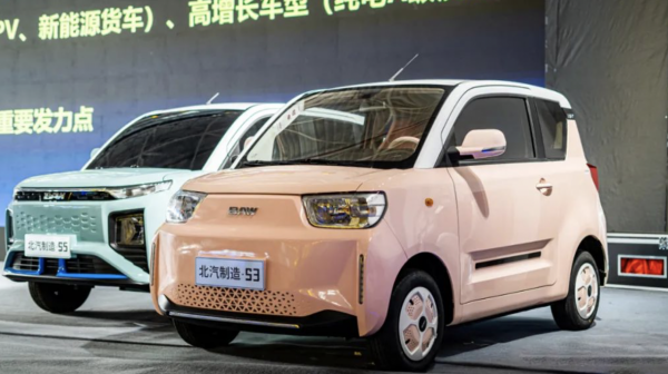 不止新款BJ212，北汽製造新款代步小車曝光，對標五菱宏光MINI