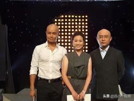 55歲黃菡，倒追老公恩愛30年，女兒長相甜美清秀可人