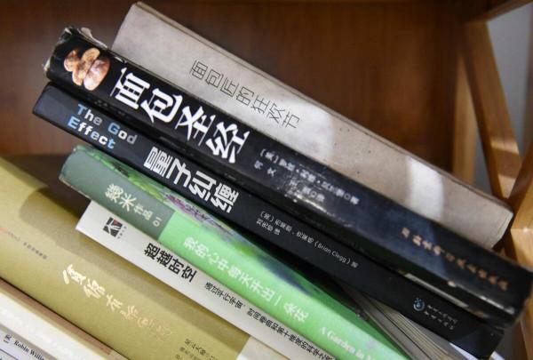 黃曉斌：浙江醫學院高材生，本碩連讀7年，為何最終跑去開面包店