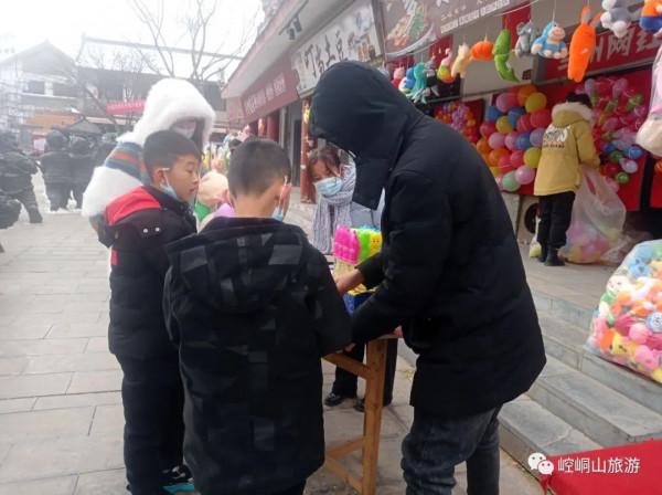 大年初三 | 崆峒山景區人氣旺！全家出遊首選地！