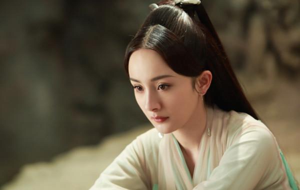 楊冪新劇預計Q4上線，與陳偉霆強強聯合，顏值卻被女二“吊打”