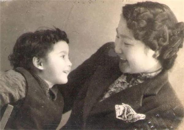 遠征軍女護士設計除掉日本特務,印度院長問:你哪個軍校畢業的? 遠征軍女護士設計除掉日本特務,印度院長問:你哪個軍校畢業的?