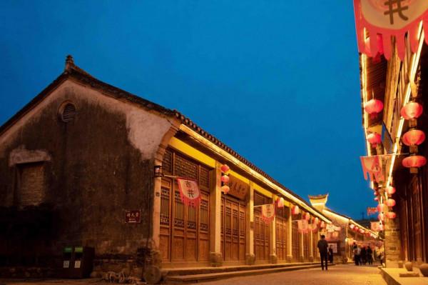 浙江有一個百年古鎮,小橋流水,煙火氣息十足,超適合一個人發呆 浙江有一個百年古鎮,小橋流水,煙火氣息十足,超適合一個人發呆