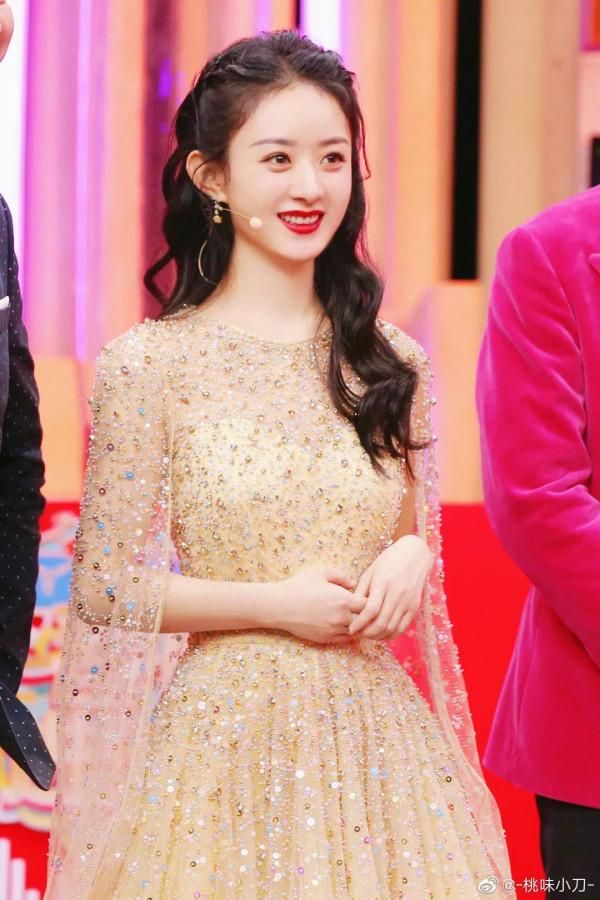 趙麗穎到底有多美，最近趙麗穎參加央視彩排的幾套穿搭太讚了