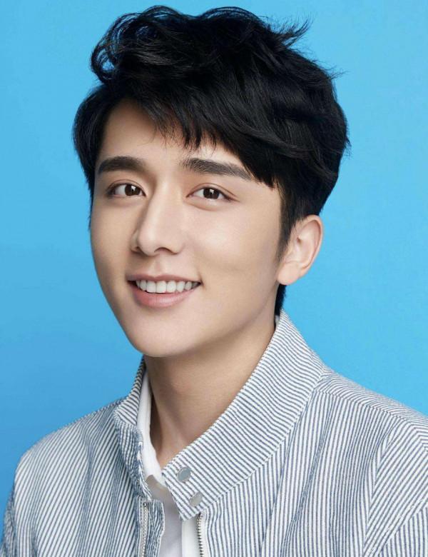 純天然被質疑“整容臉”，這些明星到底冤不冤？