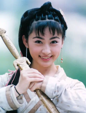 來自回族的這5位女星,個個靚條順氣質佳,誰的美麗驚豔到你? 來自回族的這5位女星,個個靚條順氣質佳,誰的美麗驚豔到你?