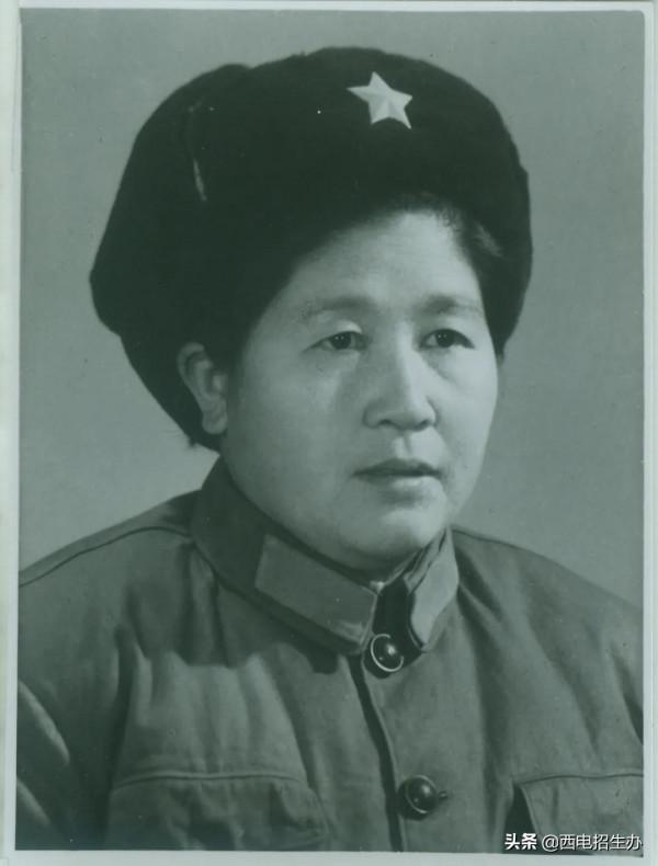 15歲立志抗日!9旬女兵被教育部“點名”,感人事蹟全國展播 15歲立志抗日!9旬女兵被教育部“點名”,感人事蹟全國展播