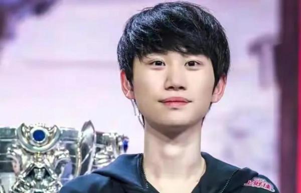 外媒世界中單榜,Faker第一名至實歸,BDD竟也能到前10 外媒世界中單榜,Faker第一名至實歸,BDD竟也能到前10