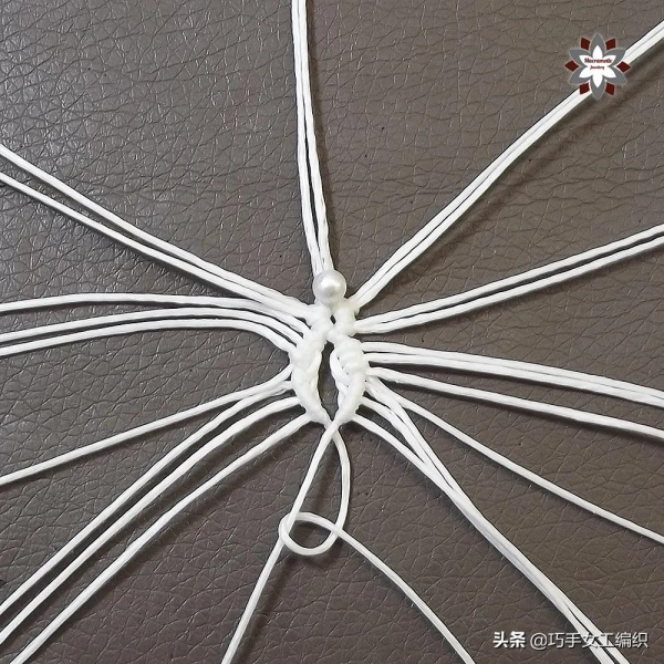 用繩子就能編出漂亮的雪花，超詳細的教程，一步一步教你編