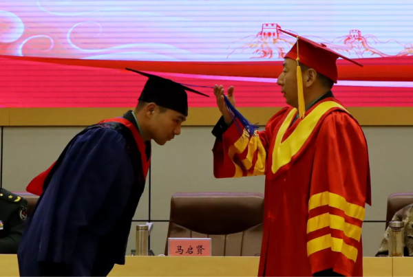 軍校研究生,畢業亮相 軍校研究生,畢業亮相