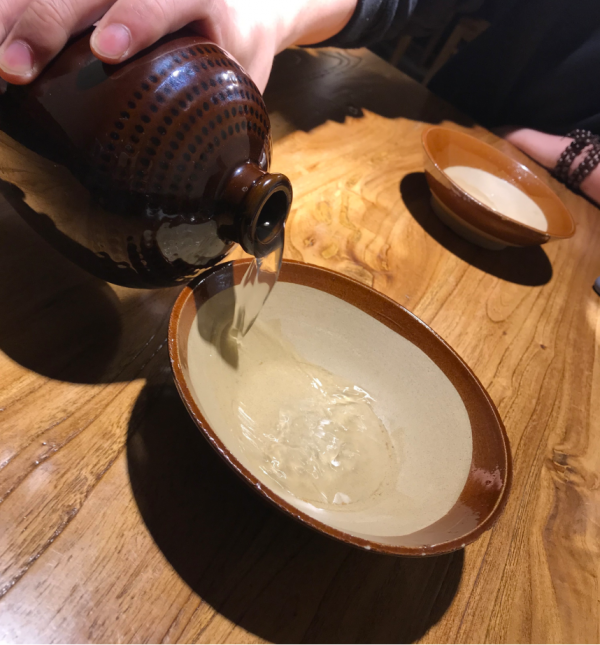 武松過景陽岡喝了18碗酒，相當於我們現代多少量呢 原來我們都能喝