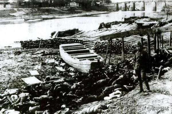 草鞋峽慘案：戰俘們怒吼著衝向鬼子，57000餘人遇難