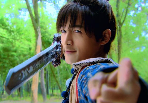 23歲爆紅27歲車禍，靠實力翻紅，十幾年默默做公益，胡歌成名史