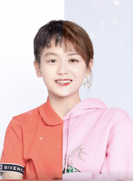 田亮與妻兒將臉兩兩相拼毫無違和感，實力證明一家四口共用一張臉