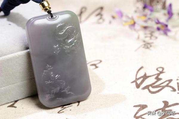 巨龍騰空而起,暢遊戲珠,飛龍形態各異,霸氣十足 巨龍騰空而起,暢遊戲珠,飛龍形態各異,霸氣十足