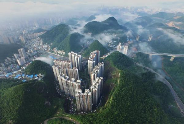 6座山山山山山山城，藏著最立體的世界