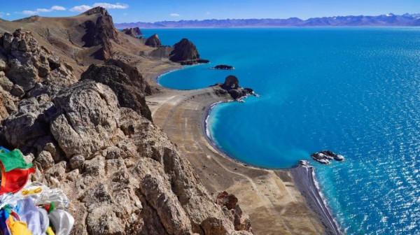 穿越西藏阿里中線,地上只有車轍印,這種路就是轎車能力的極限 穿越西藏阿里中線,地上只有車轍印,這種路就是轎車能力的極限