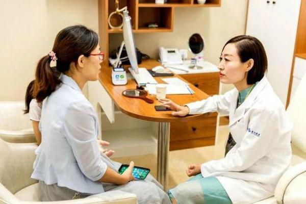 不吃肉，結節不消反增？醫生：不想肺結節加重，3種蔬菜不要多吃