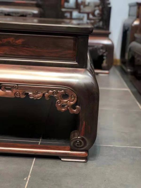 卷書沙發十三件套——大紅酸枝黑飄紅