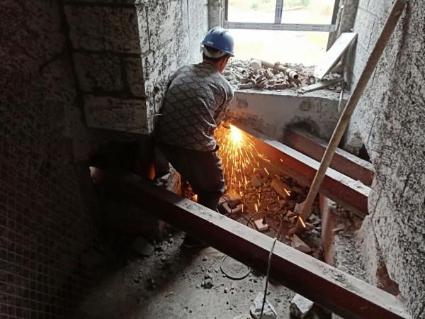 新型花籃式懸挑架施工工藝介紹 新型花籃式懸挑架施工工藝介紹