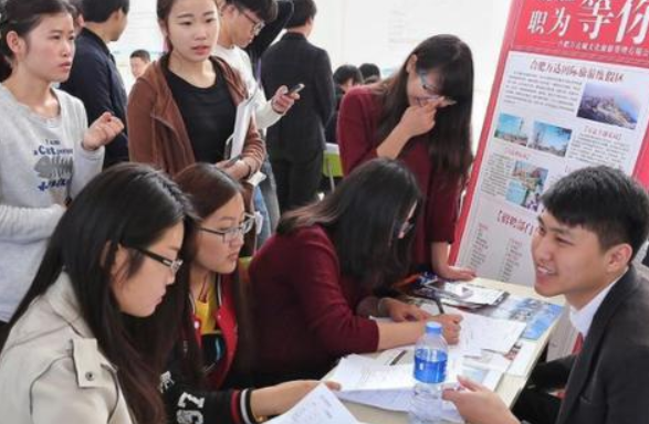 部分大學生將迎來壞訊息，可能無法畢業，大學四年也許讀了個寂寞