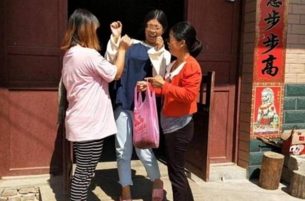 女性在中秋不能回孃家團圓?各種講究偏向婆家,寶媽不解:憑啥? 女性在中秋不能回孃家團圓?各種講究偏向婆家,寶媽不解:憑啥?