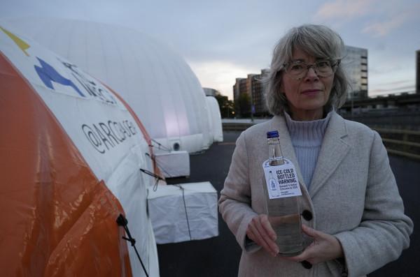 英國格拉斯哥展出重達4噸冰塊 呼籲關注全球變暖