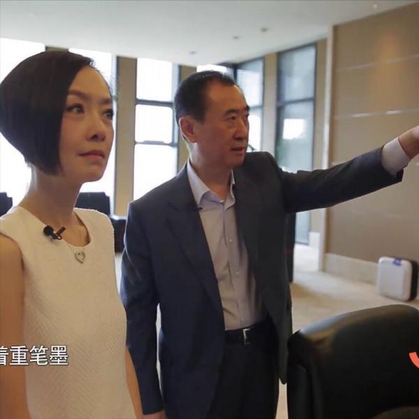 瘦如排骨大頭娃娃魯豫,為何仍然能火十幾年? 瘦如排骨大頭娃娃魯豫,為何仍然能火十幾年?