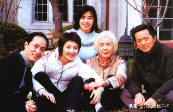 相隔12年後，黃霑再訪王祖賢，“美人依舊傾城”，霑叔卻老了