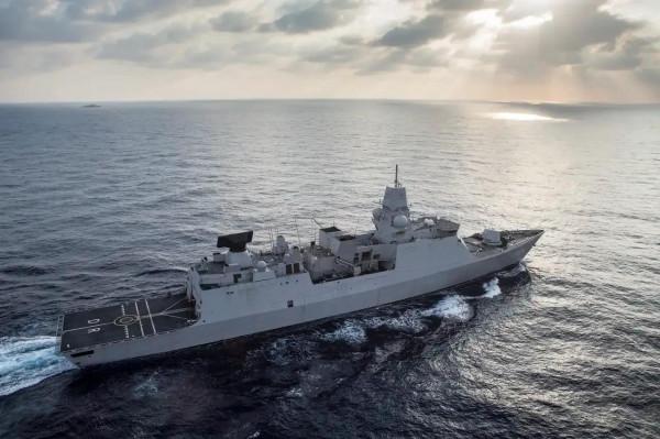 “七省”級護衛艦圖集（132圖）