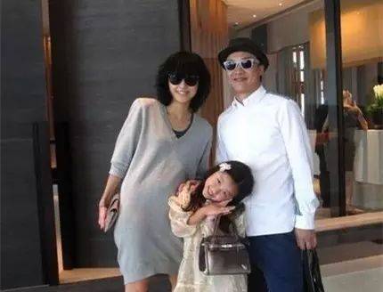 買價值60萬的菜刀，一個小時花光80萬，這8位明星真是有錢任性