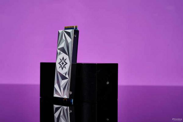 崑崙劍客手中的“極速利刃”——影馳星曜M.2 SSD 1TB永劫無間版評測 崑崙劍客手中的“極速利刃”——影馳星曜M.2 SSD 1TB永劫無間版評測