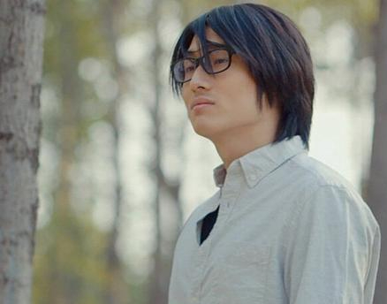 《萬萬》系列播出八年，配角憑藉《揚名立萬》一鳴驚人，主角沉寂