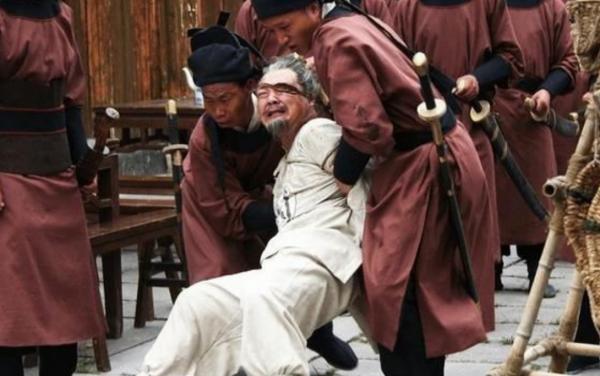 農夫報案:耕牛的舌頭被人割了,包拯:把牛宰了小偷會來自首 農夫報案:耕牛的舌頭被人割了,包拯:把牛宰了小偷會來自首