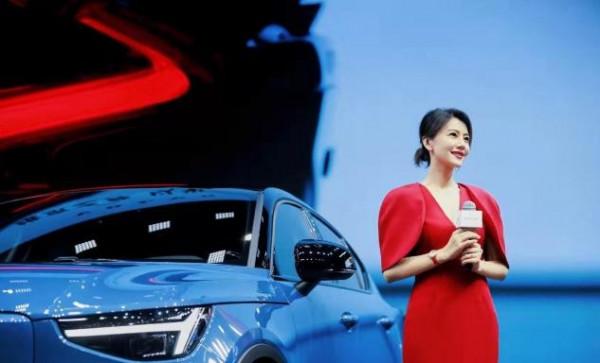 高圓圓也有架子了?出行僱幾十個保鏢陣仗大,濃豔打扮卻難敵老態 高圓圓也有架子了?出行僱幾十個保鏢陣仗大,濃豔打扮卻難敵老態