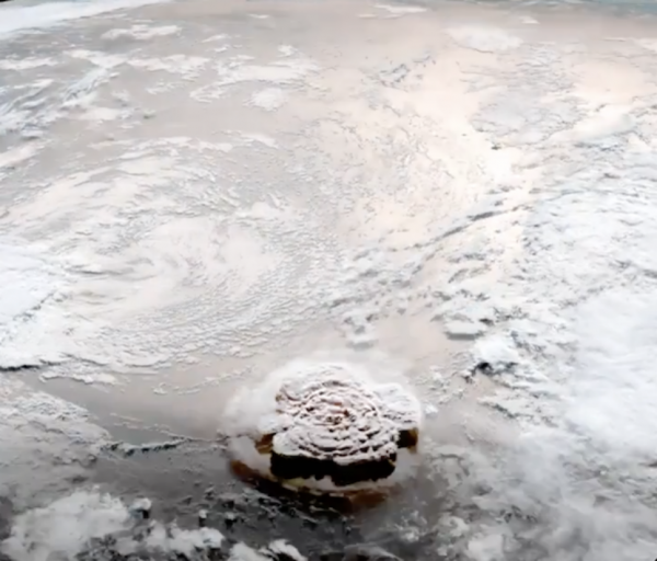 湯加火山噴發，熾熱岩漿的噴出卻可能造成全球氣溫下降？